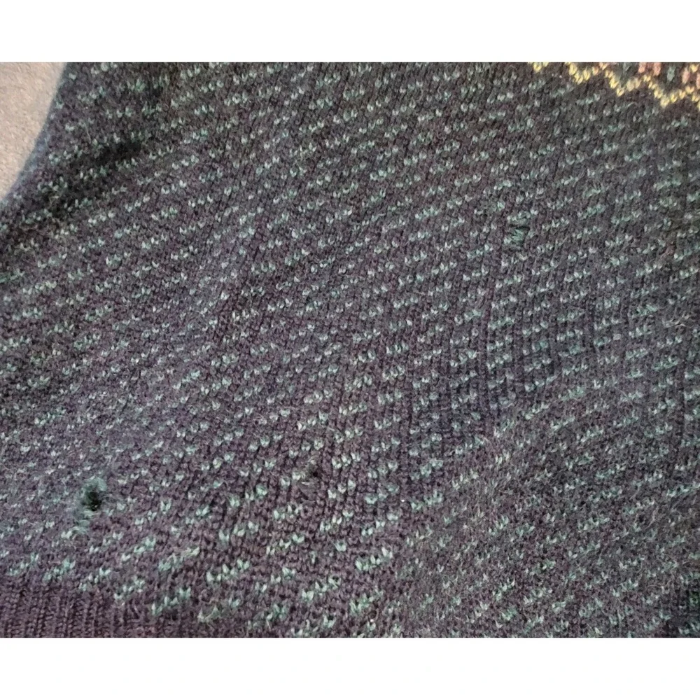 LL Bean Vintage Worsted Wool Fair Isle Snowflake Sweater Made in Ireland Mens L